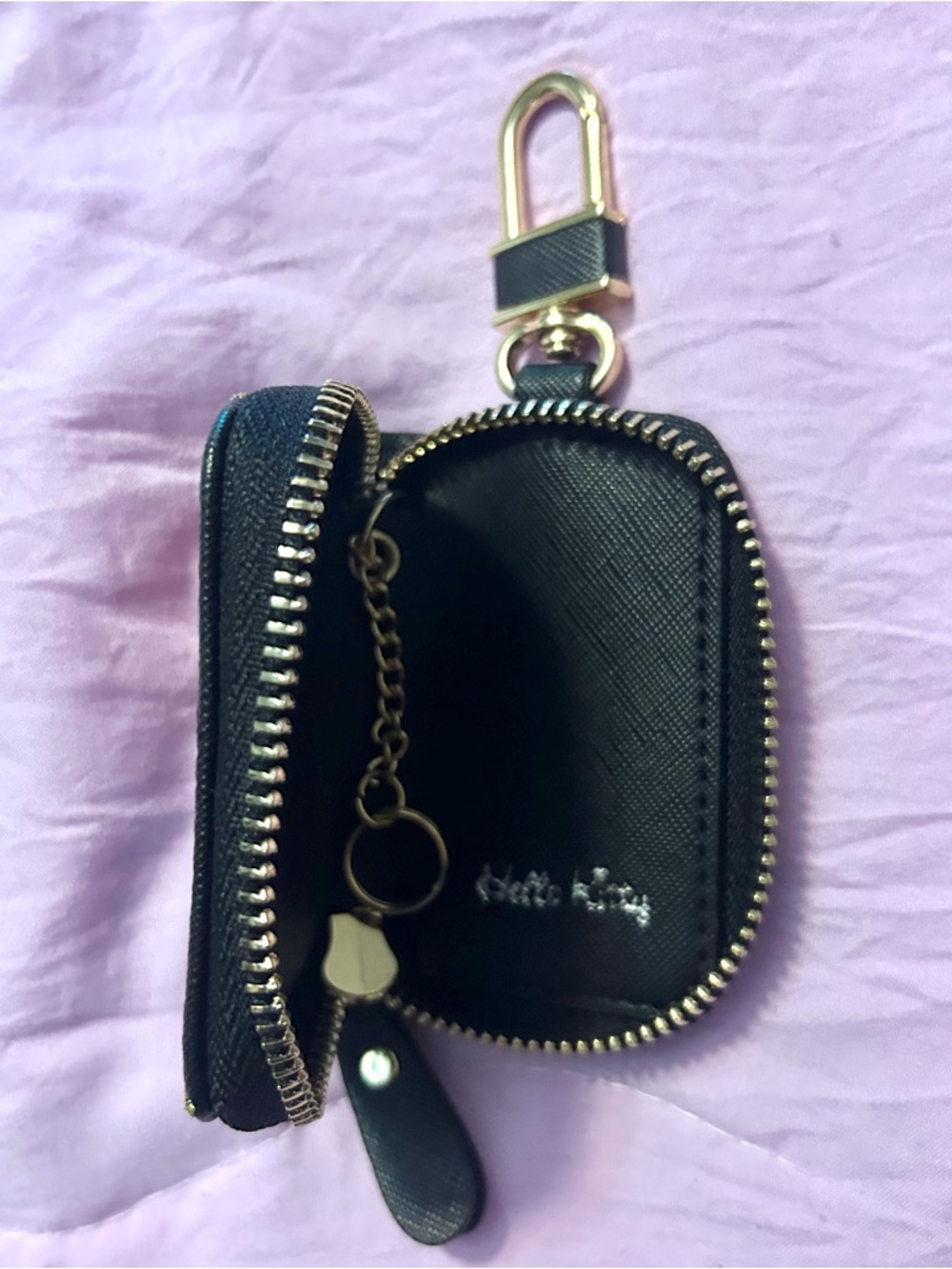 Hello Kitty Keyholder Case - Picture 3 of 6